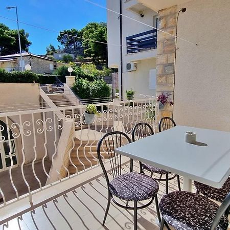 Apartments Slado Omiš Εξωτερικό φωτογραφία