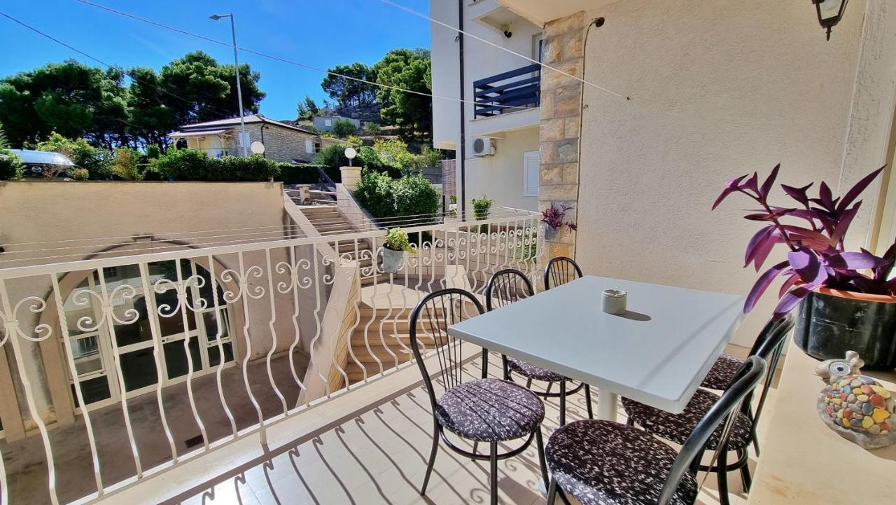 Apartments Slado Omiš Εξωτερικό φωτογραφία