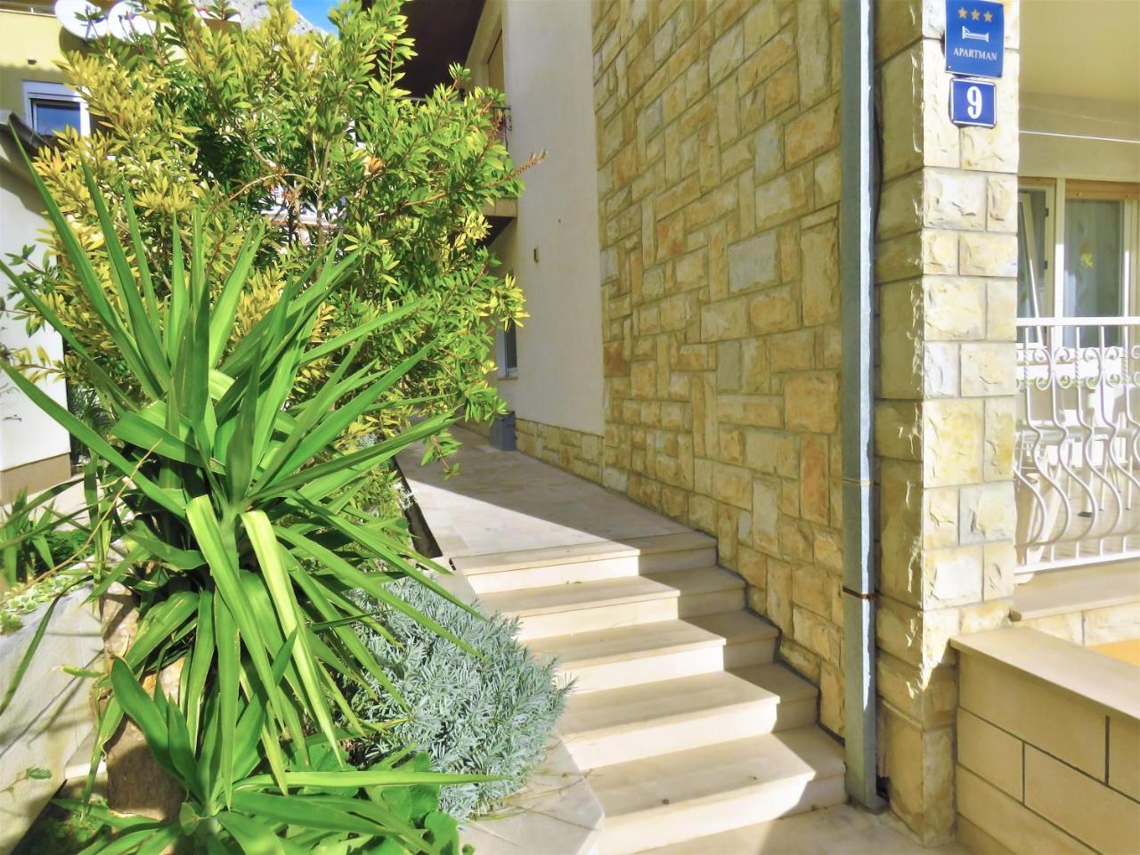 Apartments Slado Omiš Εξωτερικό φωτογραφία