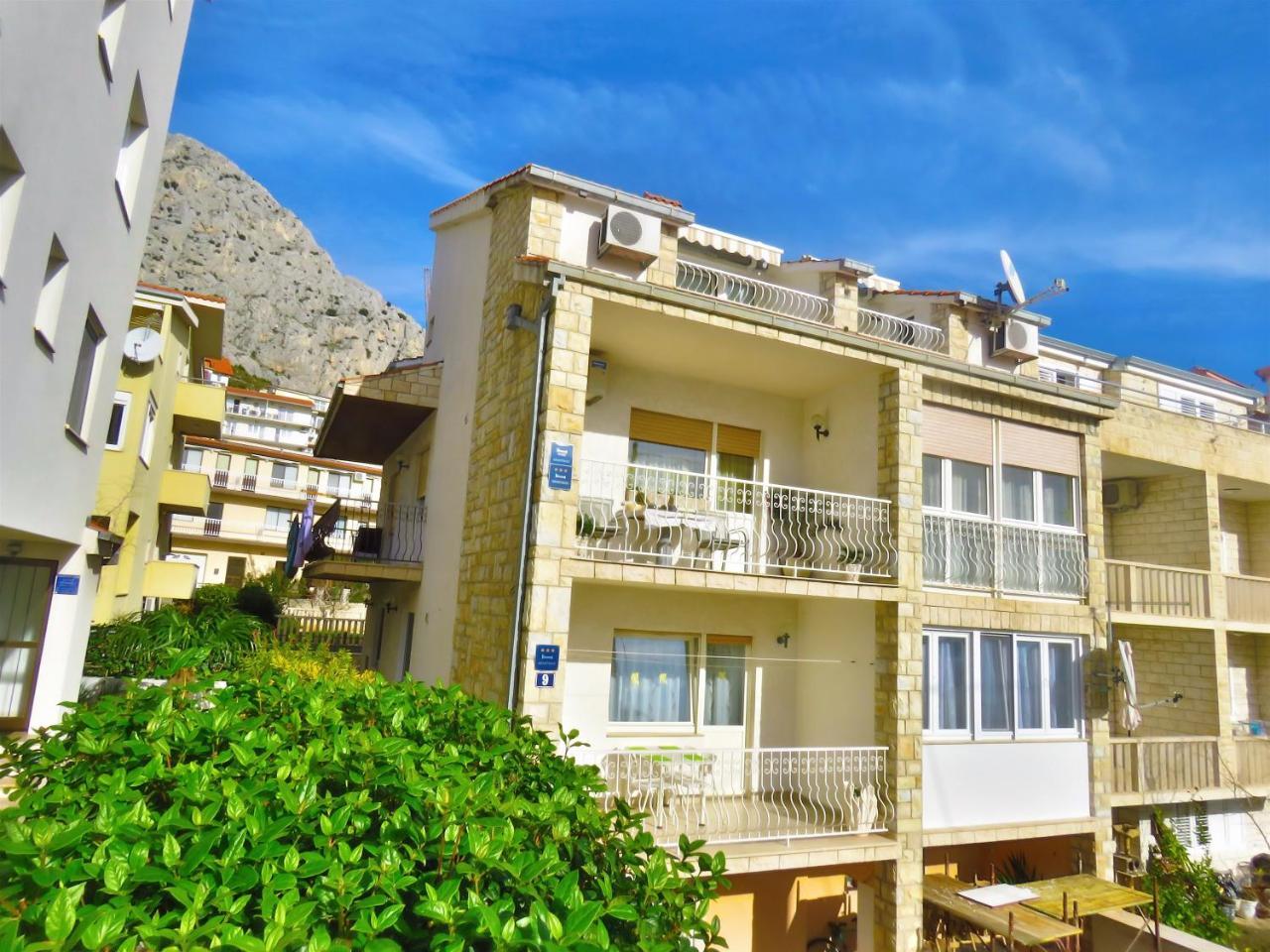 Apartments Slado Omiš Εξωτερικό φωτογραφία