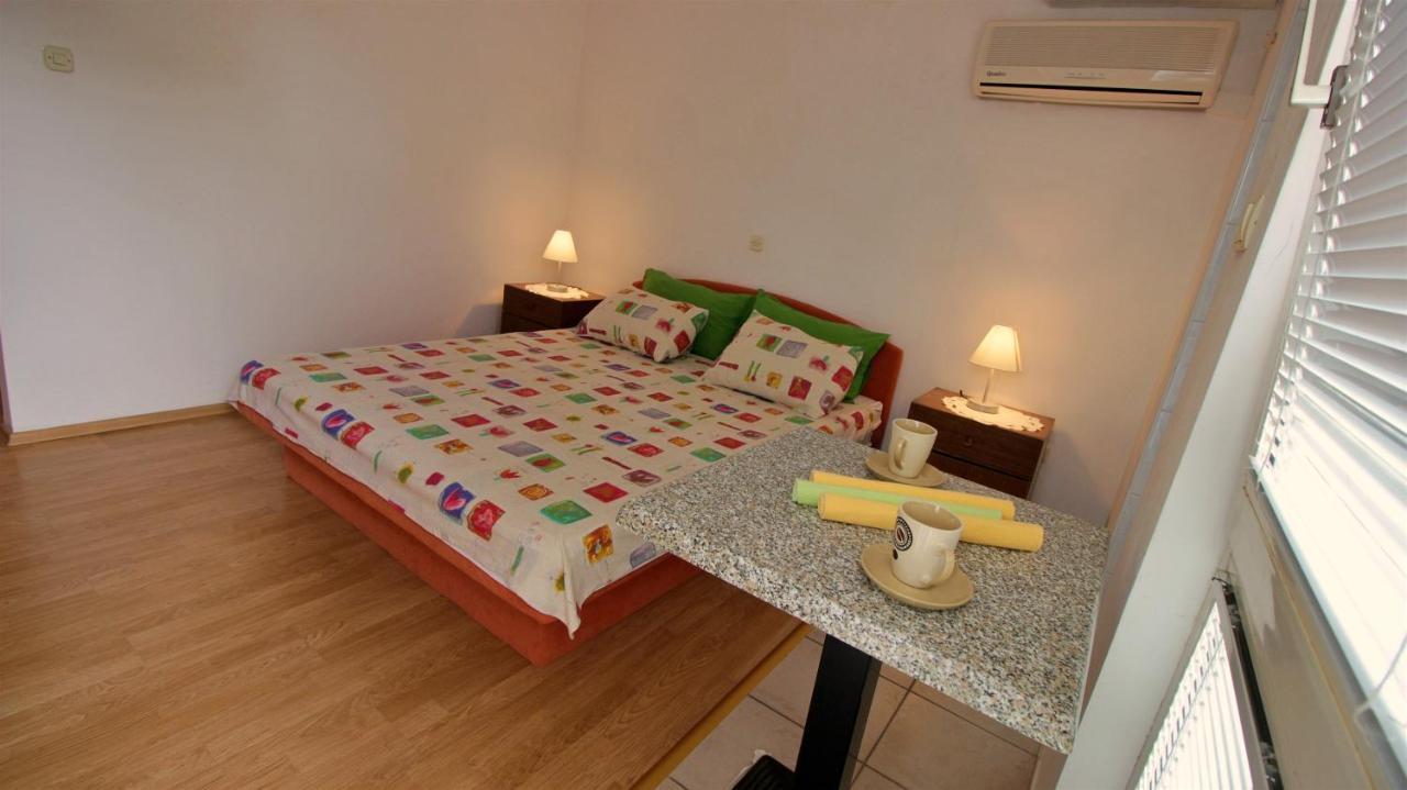 Apartments Slado Omiš Εξωτερικό φωτογραφία